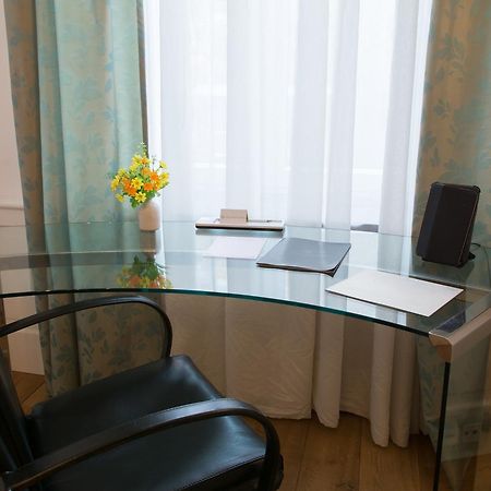 Helvetia Suites Düsseldorf Esterno foto