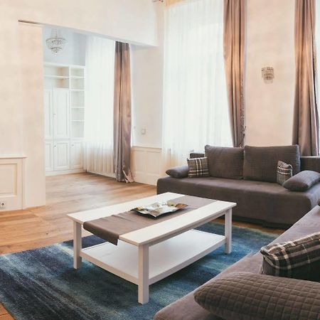 Helvetia Suites Düsseldorf Esterno foto