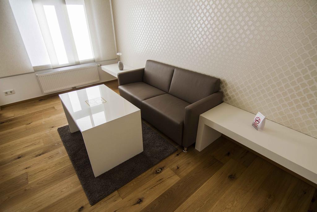 Helvetia Suites Düsseldorf Esterno foto