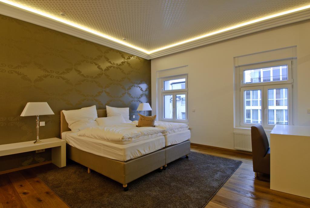 Helvetia Suites Düsseldorf Esterno foto