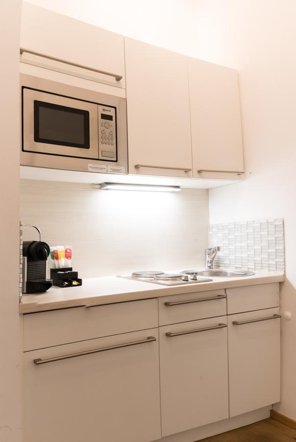 Helvetia Suites Düsseldorf Esterno foto