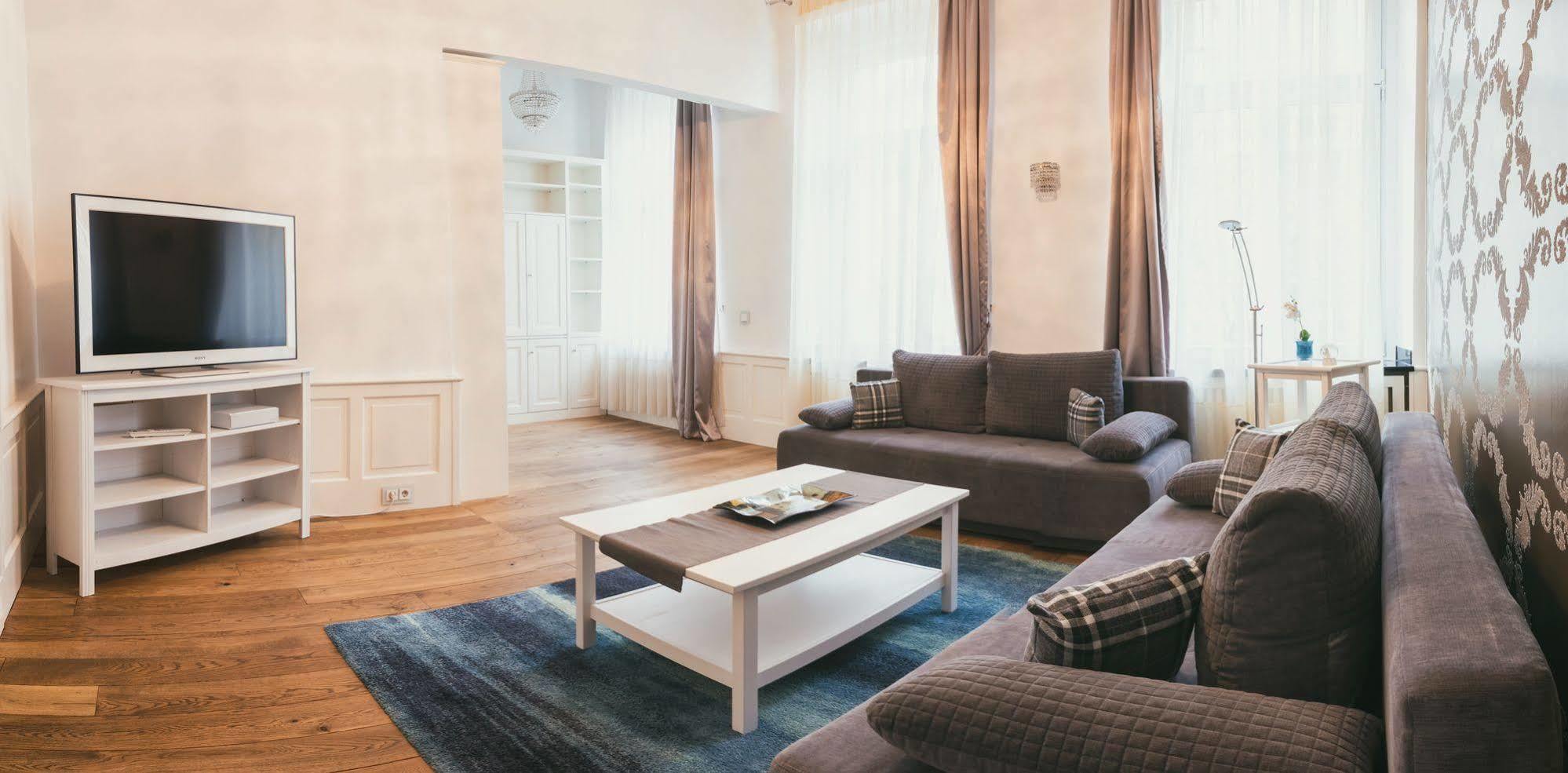 Helvetia Suites Düsseldorf Esterno foto