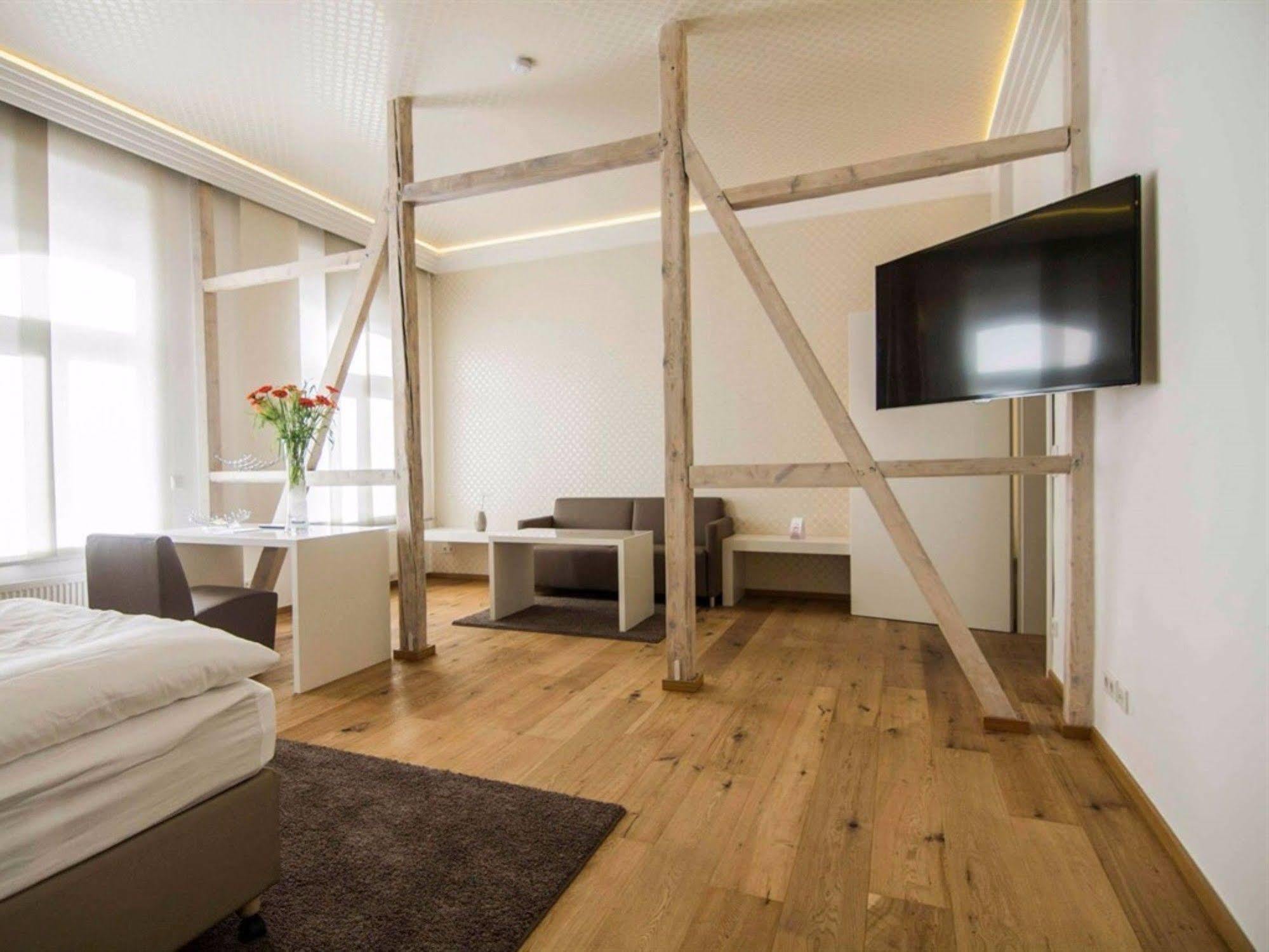 Helvetia Suites Düsseldorf Esterno foto