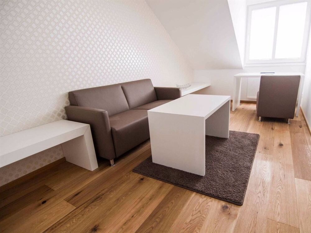 Helvetia Suites Düsseldorf Esterno foto